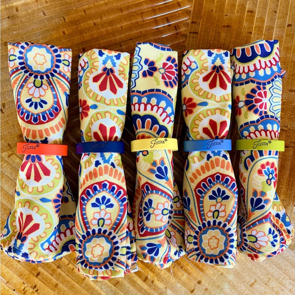 NEW Fiesta Set Five Bright Colorful Napkins Matching Wooden Napkin Rings